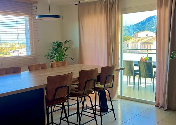 Apartament La Maison Des Calvi (Corsica)