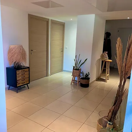 La Maison Des Apartment
